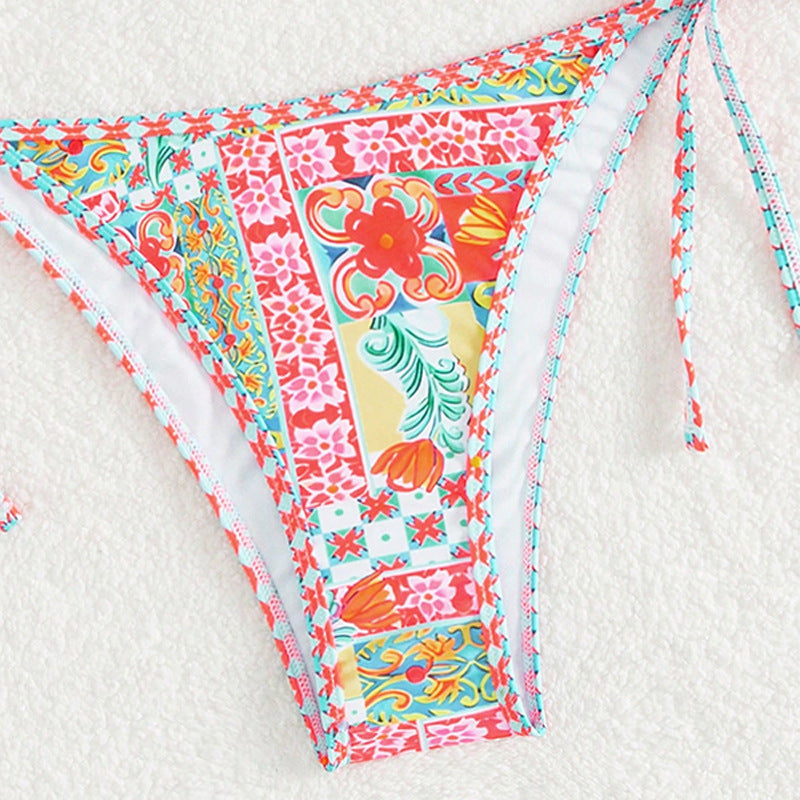 Printed Triangle Sexy Split Swimsuit Three Points Beach Bikini Female Neck-Tie Halter Bikini W Random Flower -dropshippingabc.com