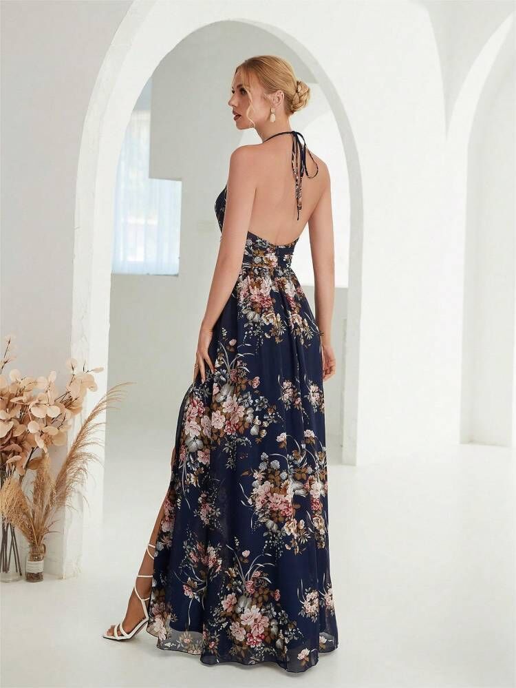 Vestido de gasa con cuello halter y espalda abierta