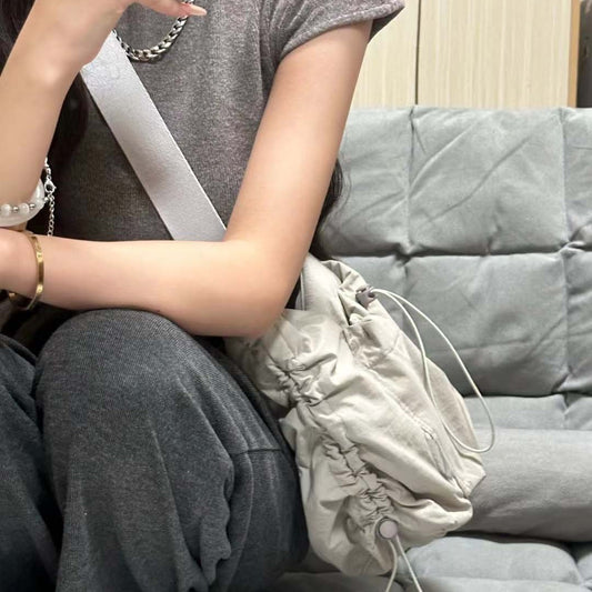 Bolso tote ligero de nailon de diseño, bolso bandolera informal de gran capacidad con cordón ajustable para mujer, bolso bandolera versátil