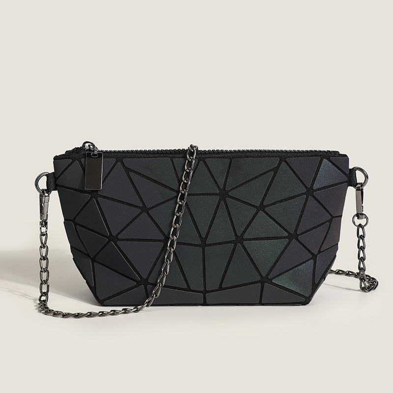 Bolso bandolera geométrico mini con diseño de diamante, bolso bandolera luminoso láser, bolso pequeño con cadena, bolso pequeño versátil y a la moda