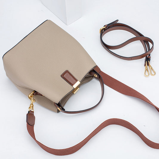 Bolso bandolera tipo cubo para mujer, sencillo y elegante.