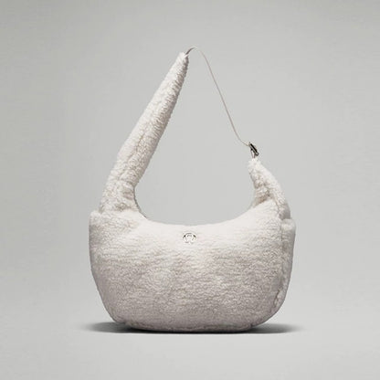 Bolso hobo Plush Cloud, bolso ligero ajustable para llevar bajo el brazo, elegantes bolsos hobo, bolso de hombro hobo. 