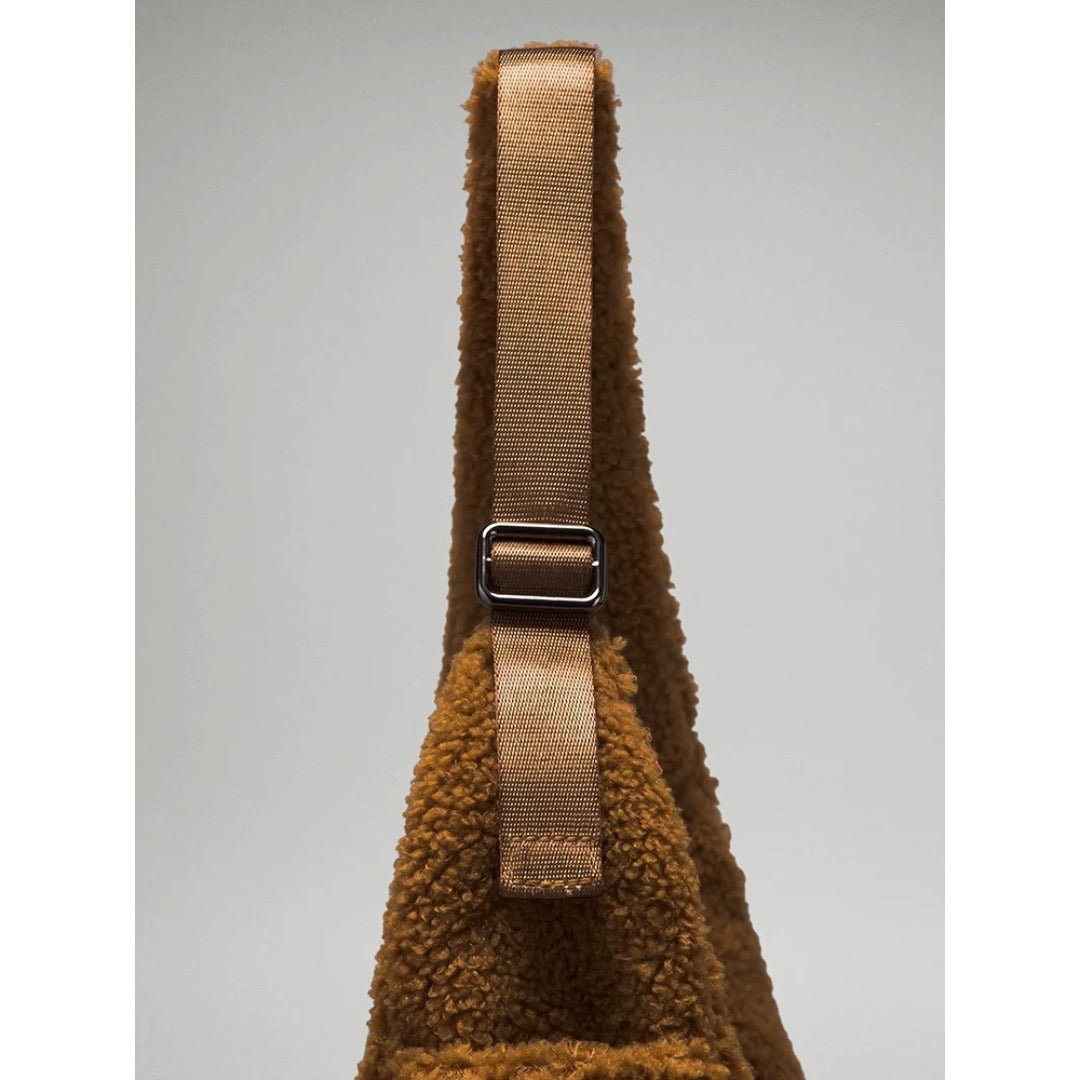 Bolso hobo Plush Cloud, bolso ligero ajustable para llevar bajo el brazo, elegantes bolsos hobo, bolso de hombro hobo. 