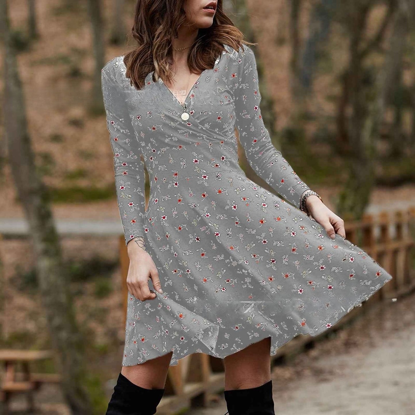 Vestido de manga larga con cuello en V y estampado floral retro 