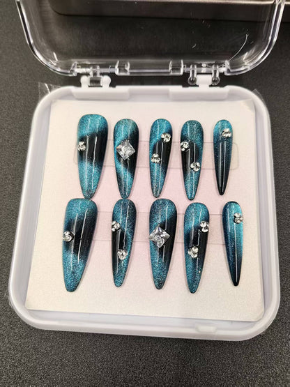 1051- Uñas postizas hechas a mano, de presión, removibles