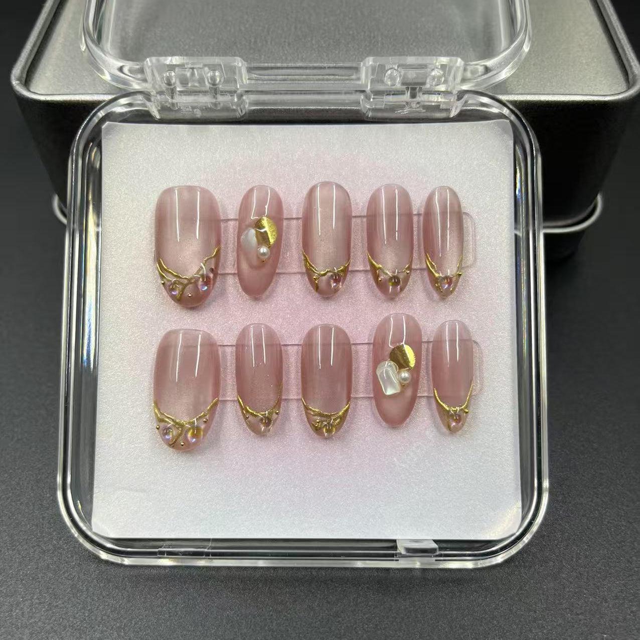 1045- Uñas postizas hechas a mano, de presión, removibles. Uñas con dibujo hecho a mano.