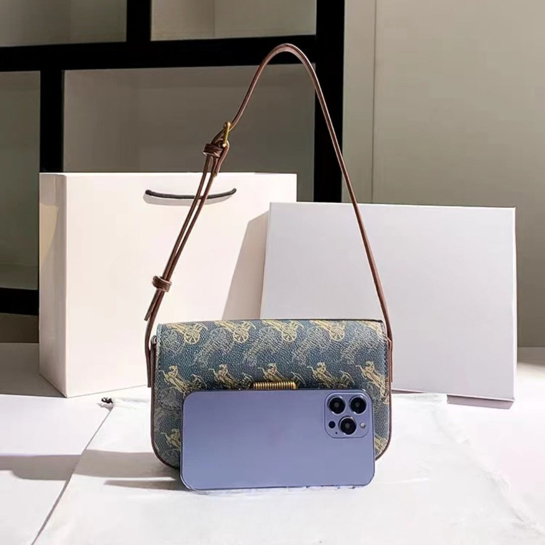 Chic Small Shoulder Square Bag for Females – Stylish Design Armpit Hobo Bag, Perfect for Everyday Use