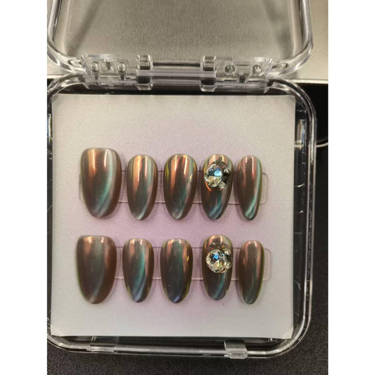 1053- Uñas postizas hechas a mano, de presión, removibles. Uñas con dibujo hecho a mano.