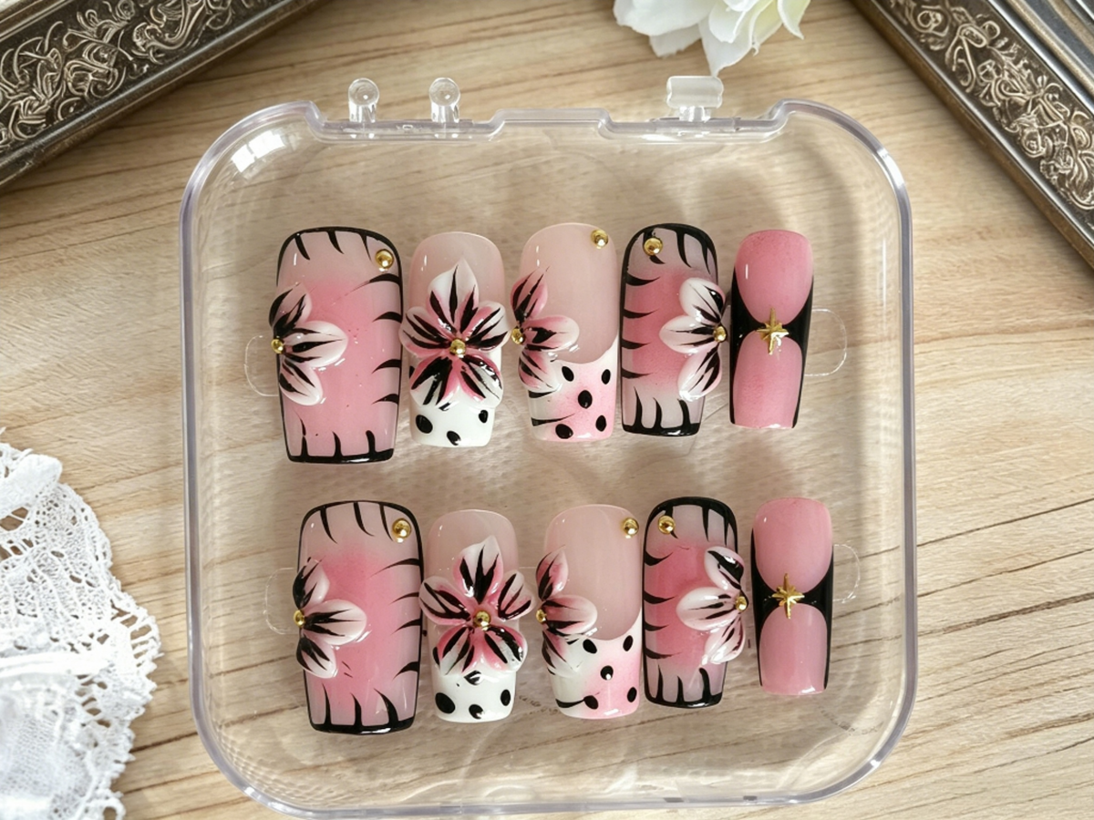 Handmade press on nails 30% off Claim code: XVDNC99FJRBZ