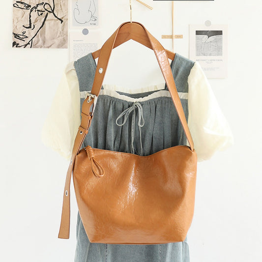 Bolso pequeño cuadrado de estilo retro informal para mujer – Bolso bandolera tipo hobo con correa ancha de PU de textura suave 