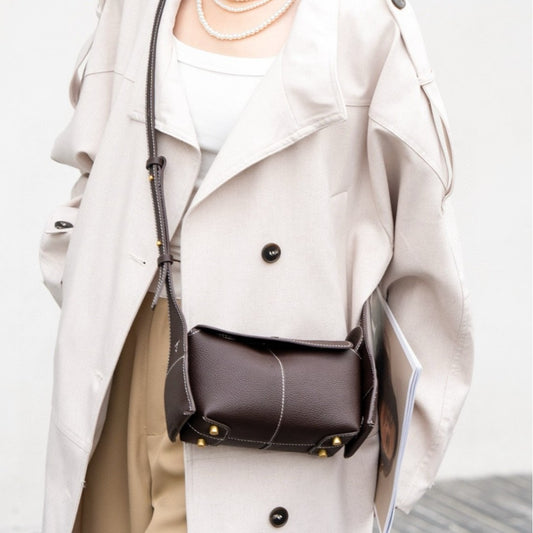 Bolso bandolera pequeño y elegante para mujer: bolso bandolera de piel de vacuno auténtica, elegante y duradero. 