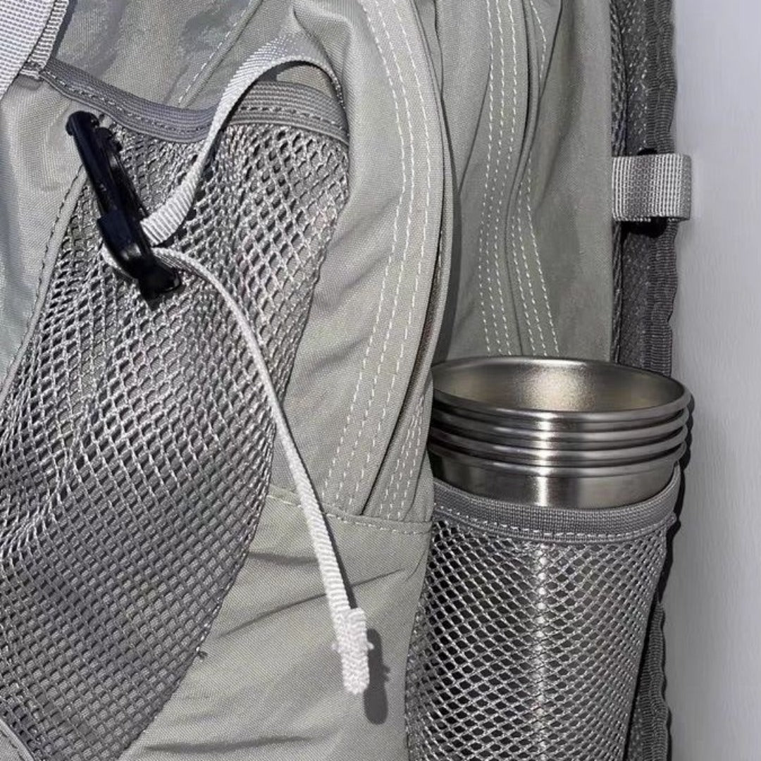 Mochila funcional para senderismo, ligera y práctica para actividades al aire libre, ideal para picnics, deportes y ciclismo. También sirve como mochila de viaje para mujer. 