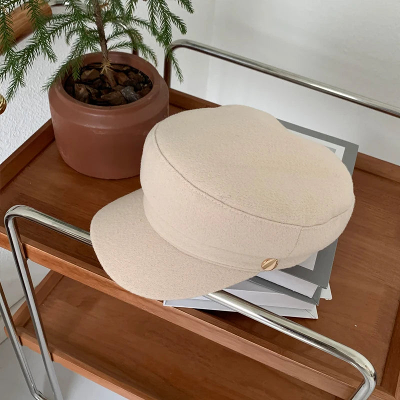 Fashion gold button hat autumn and winter temperament flat top British Korean version of cap wool newsboy hat