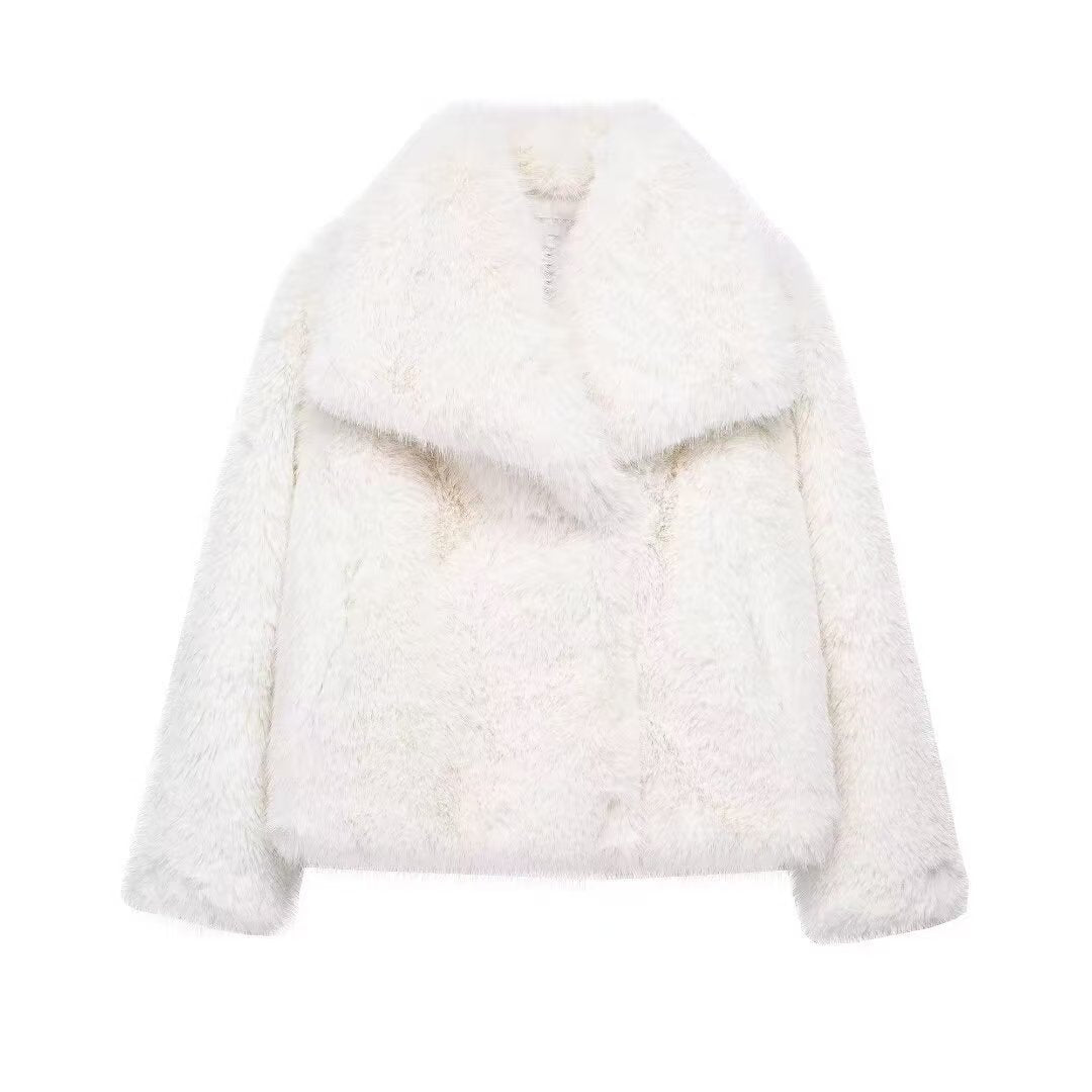 Women's Faux Fur Coat with Large Lapel