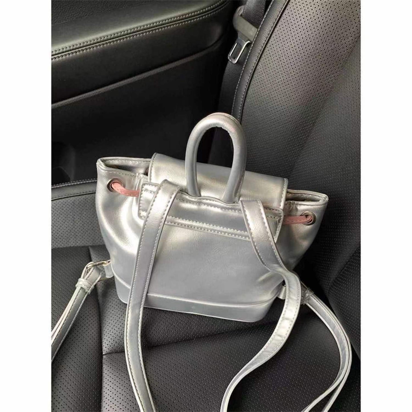 Mochila tipo bolso para chicas adolescentes, nueva mochila plateada para mujer, mochila informal 