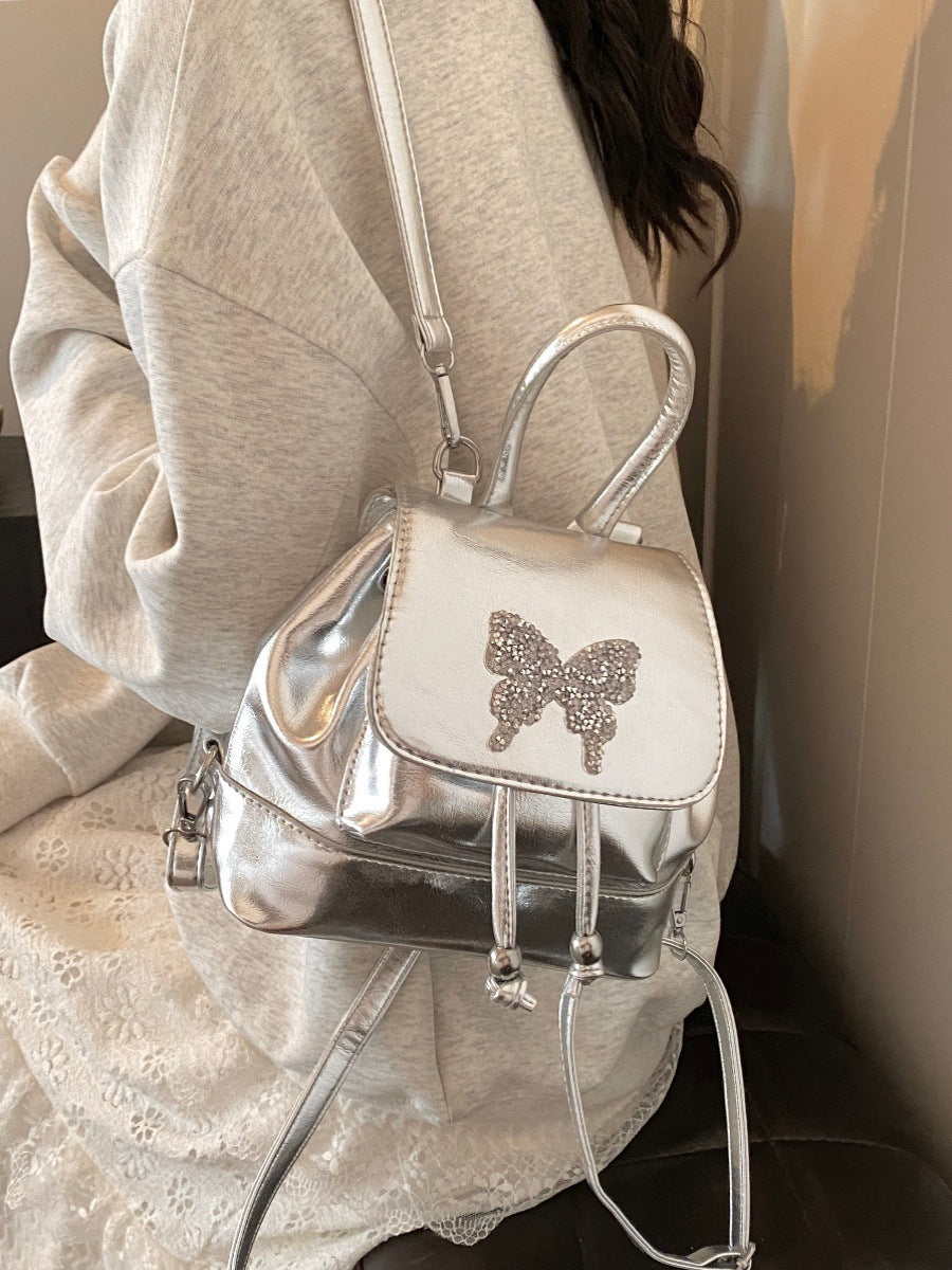 Mochila pequeña plateada, bolso de mujer versátil y moderno para viajes, mochila mini, bolso de estudiante, bolso pequeño tipo mochila para mujer 