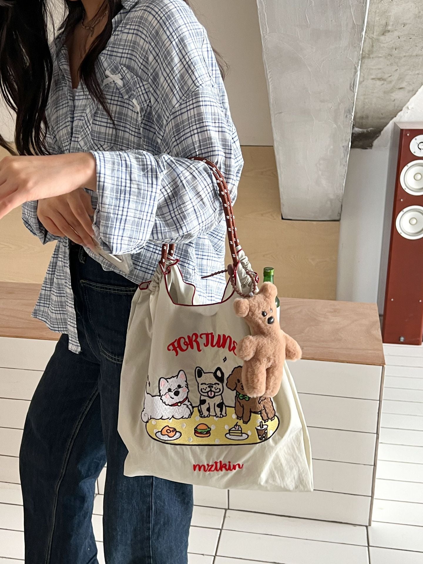 Bolsa de compras bordada con estampado de perrito, bolso tote de nailon, bolso de hombro de gran capacidad para el día a día. 