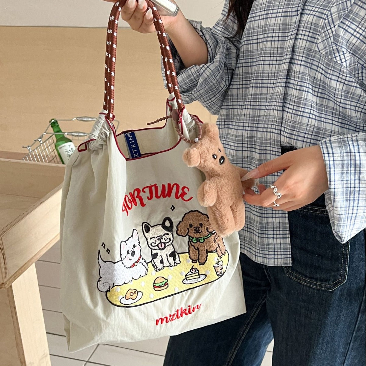 Bolsa de compras bordada con estampado de perrito, bolso tote de nailon, bolso de hombro de gran capacidad para el día a día. 