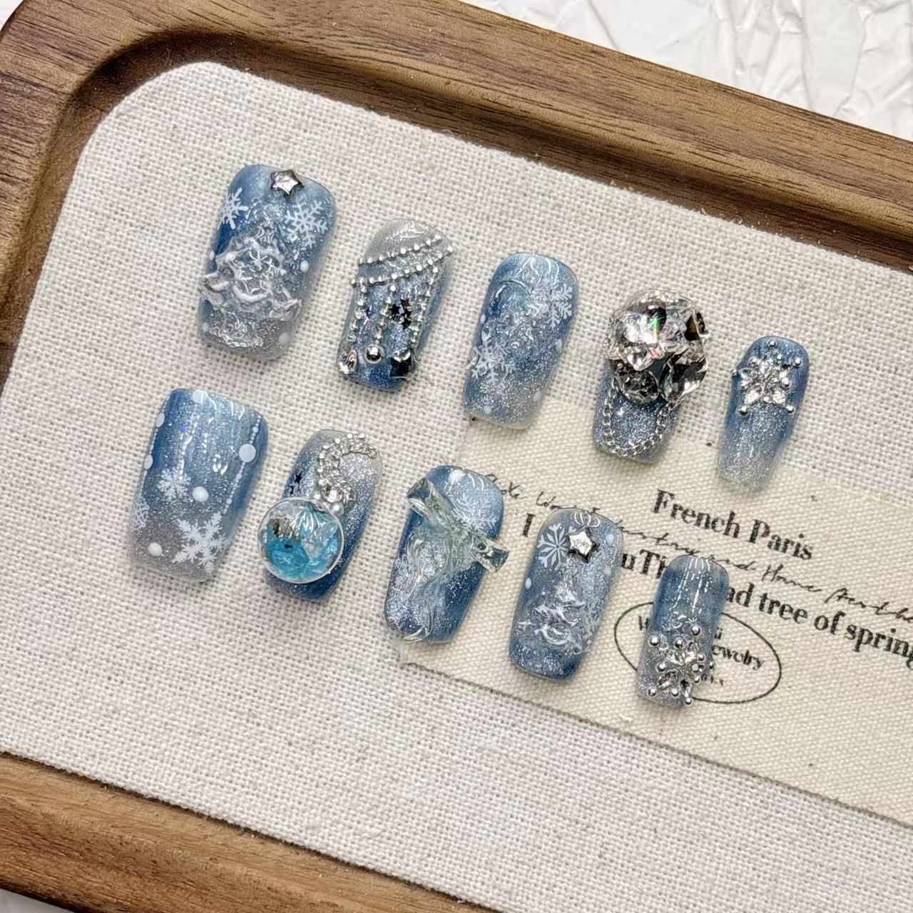 Copo de nieve azul otoño e invierno Navidad hecho a mano almendra corta uñas arte puro hecho a mano