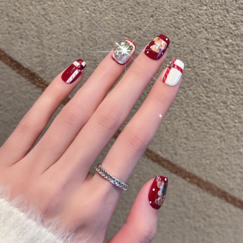 Armadura roja navideña hecha a mano de Año Nuevo, oso de dibujos animados, linda armadura con parche de uñas de otoño e invierno hecho a mano.