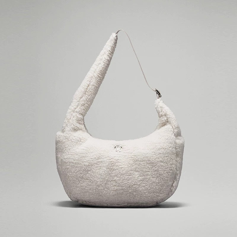 Bolso hobo Plush Cloud, bolso ligero ajustable para llevar bajo el brazo, elegantes bolsos hobo, bolso de hombro hobo. 