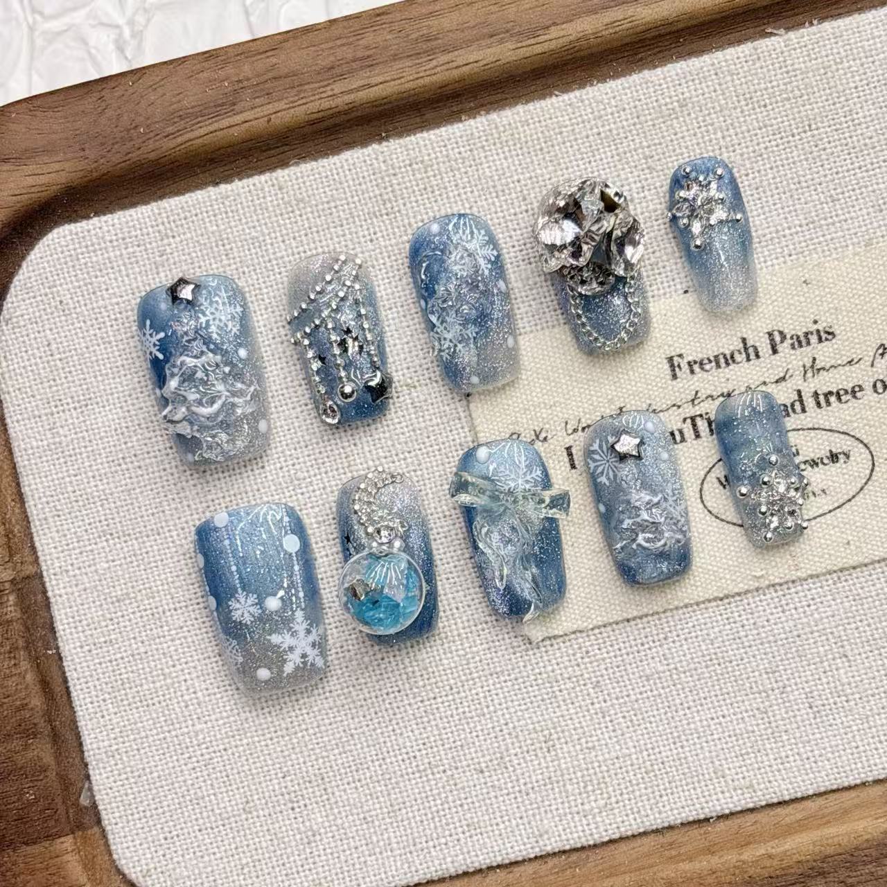 Copo de nieve azul otoño e invierno Navidad hecho a mano almendra corta uñas arte puro hecho a mano