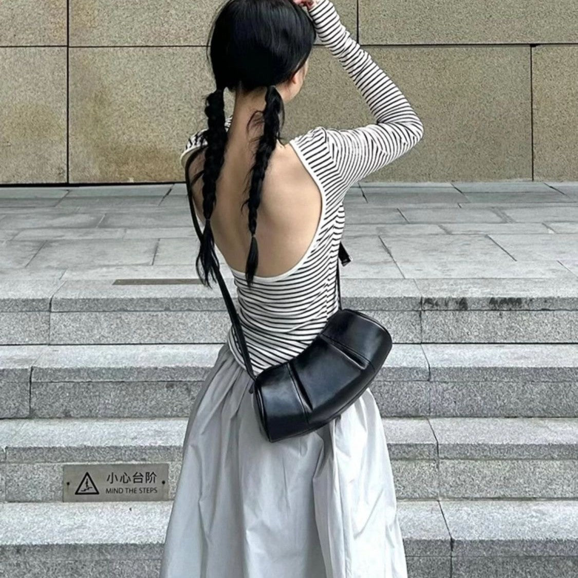 Elegante bolso cilíndrico plegable - Bolso pequeño tipo almohada con estilo y bolso cruzado informal para mujer | Diseño retro de moda 