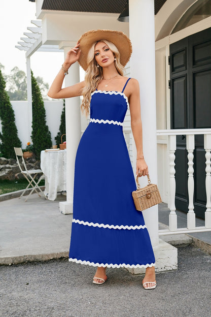 Women's long sleeveless dress with suspenders and pleated lace