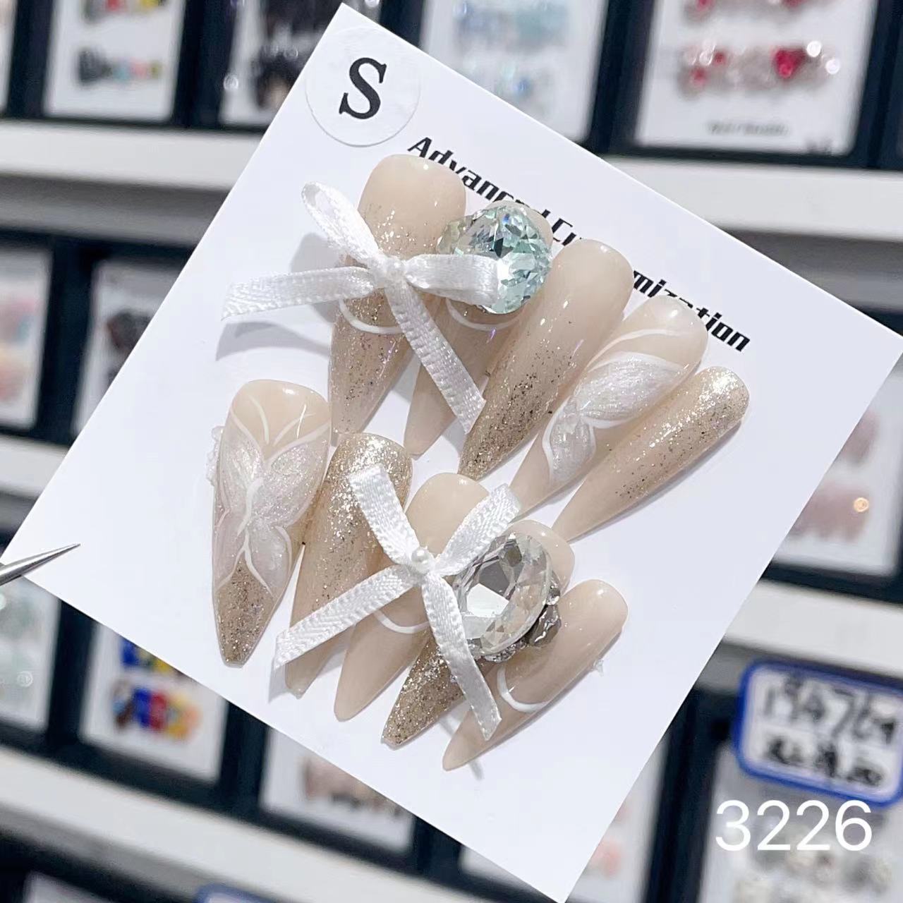 1025- Uñas postizas hechas a mano, de presión, removibles