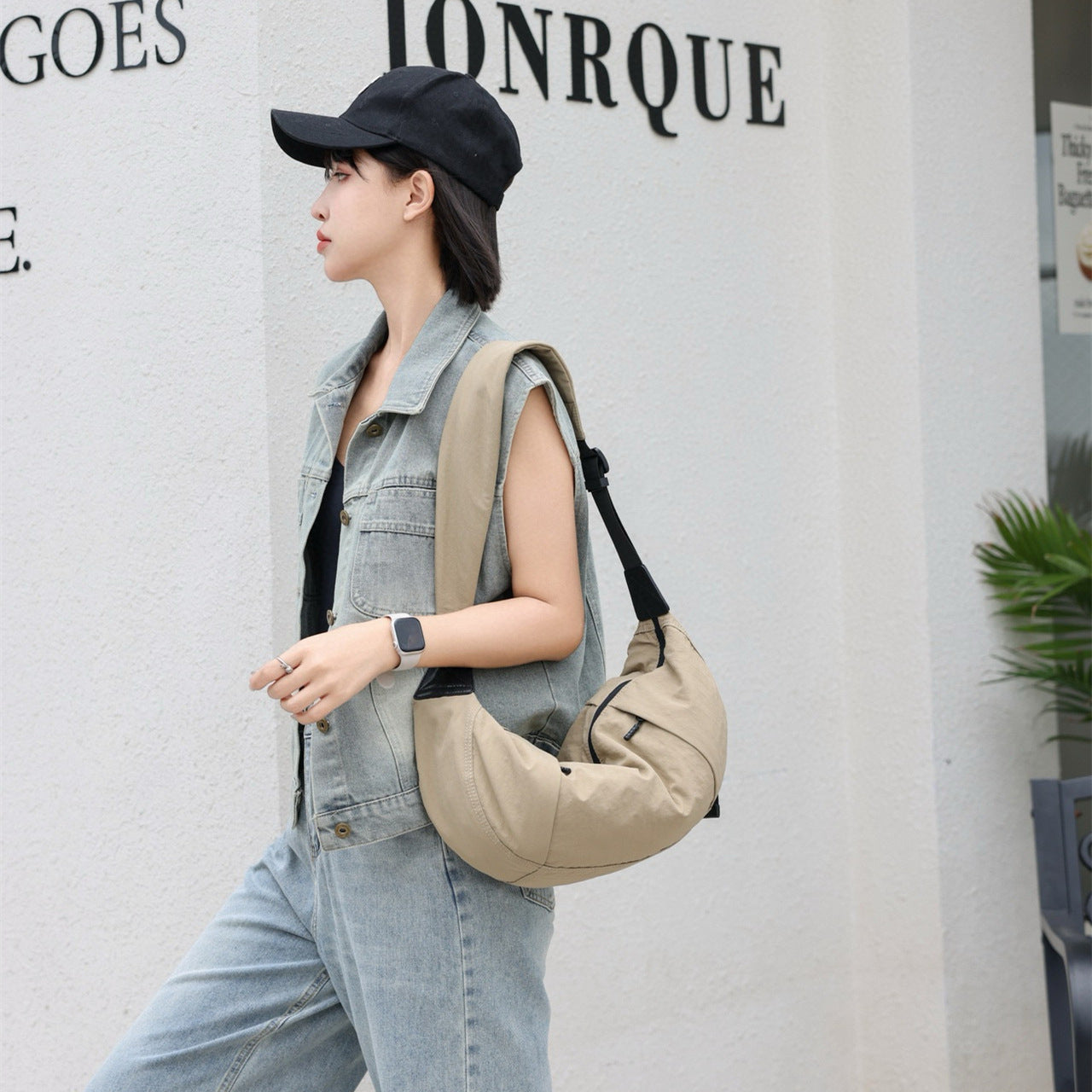 Bolso bandolera informal y versátil de lona, ​​bolso bandolera con correa ancha, bolso tipo dumpling unisex de estilo sencillo, bolso lunar, bolso ligero de tela espacial 