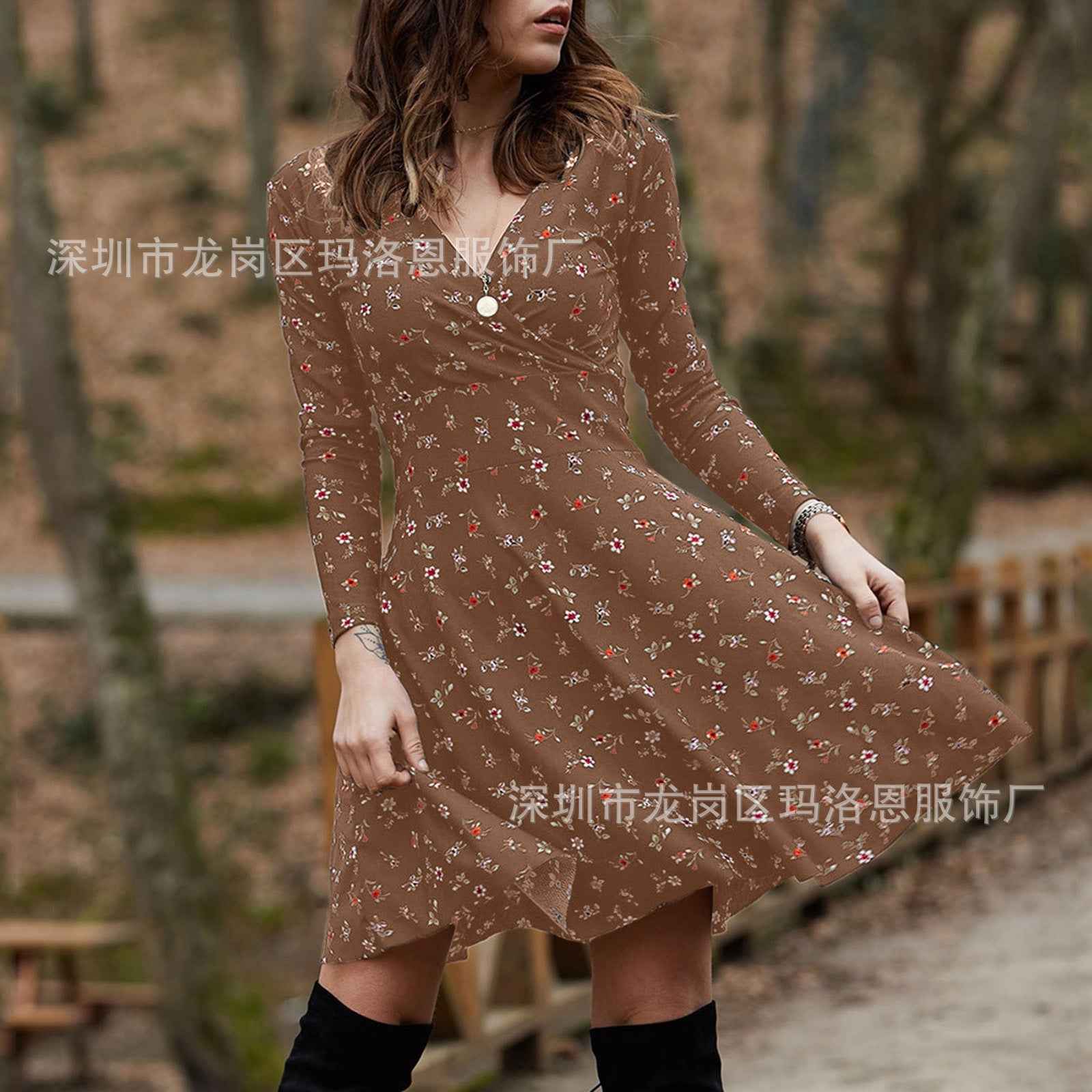 Retro Floral Print V-Neck Long Sleeve Dress