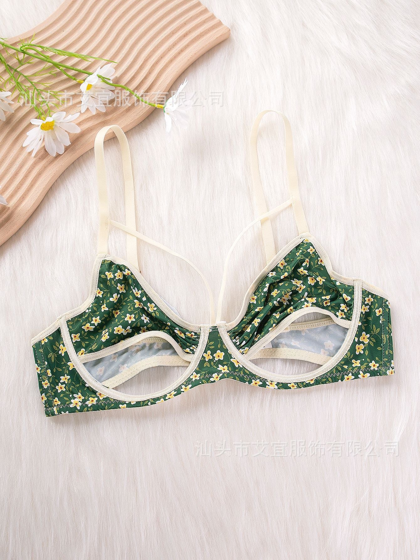 Hot Selling Sexy Women's Underwear Summer Lightweight Comfortable Breathable Bralette without Pads
