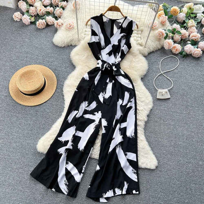 V-Neck High Waist Floral Print Wide Leg Jumpsuit - Loose Fit Women's Romper with Belt