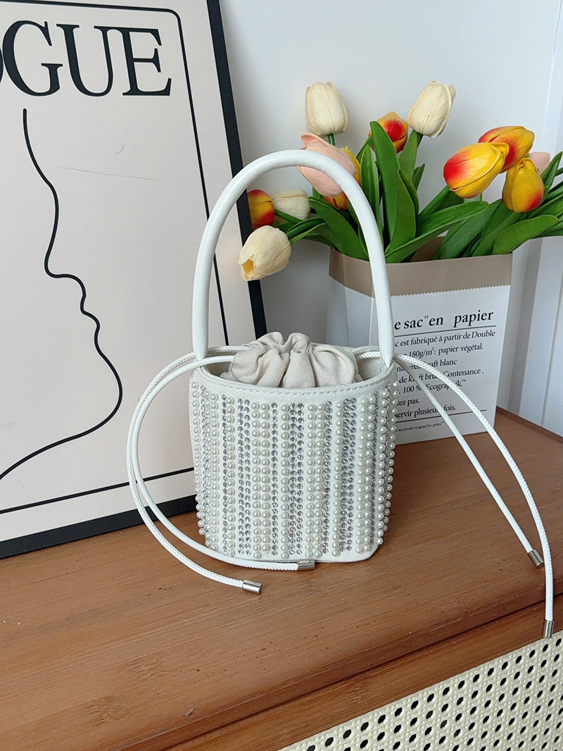 Bolso bandolera con estilo – Bolso hobo de diseño vintage con detalle de denim lavado para una elegancia cotidiana 