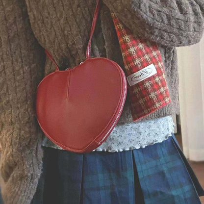 Mini love-shaped crossbody bag, bag women's casual fashion versatile shoulder crossbody bag, fashion stylish love women's bag red