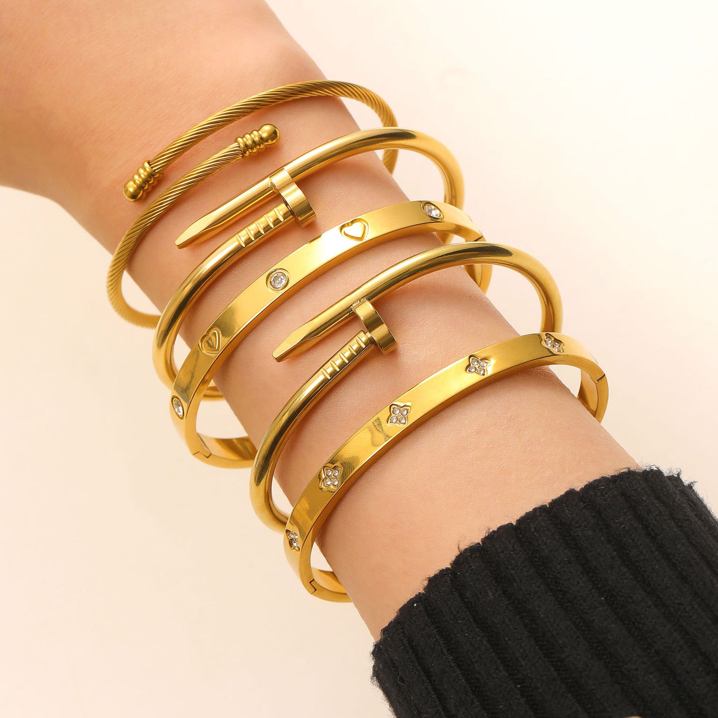 Stainless Steel Gold Bangle Set Zircon Inlaid Nail & Lucky Four Leaf Clover Bangles