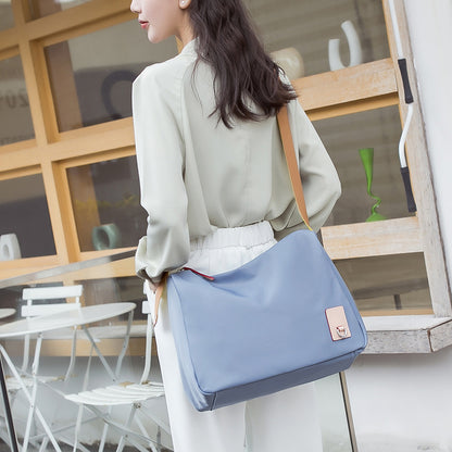 Spring and summer simple casual shoulder bag, large capacity Oxford cloth commuter bag, crossbody hobo bag for women