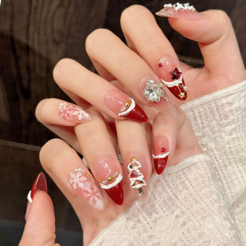 Arte de uñas con atmósfera navideña francesa, copos de nieve de terciopelo rojo, rubor navideño, uñas hechas a mano
