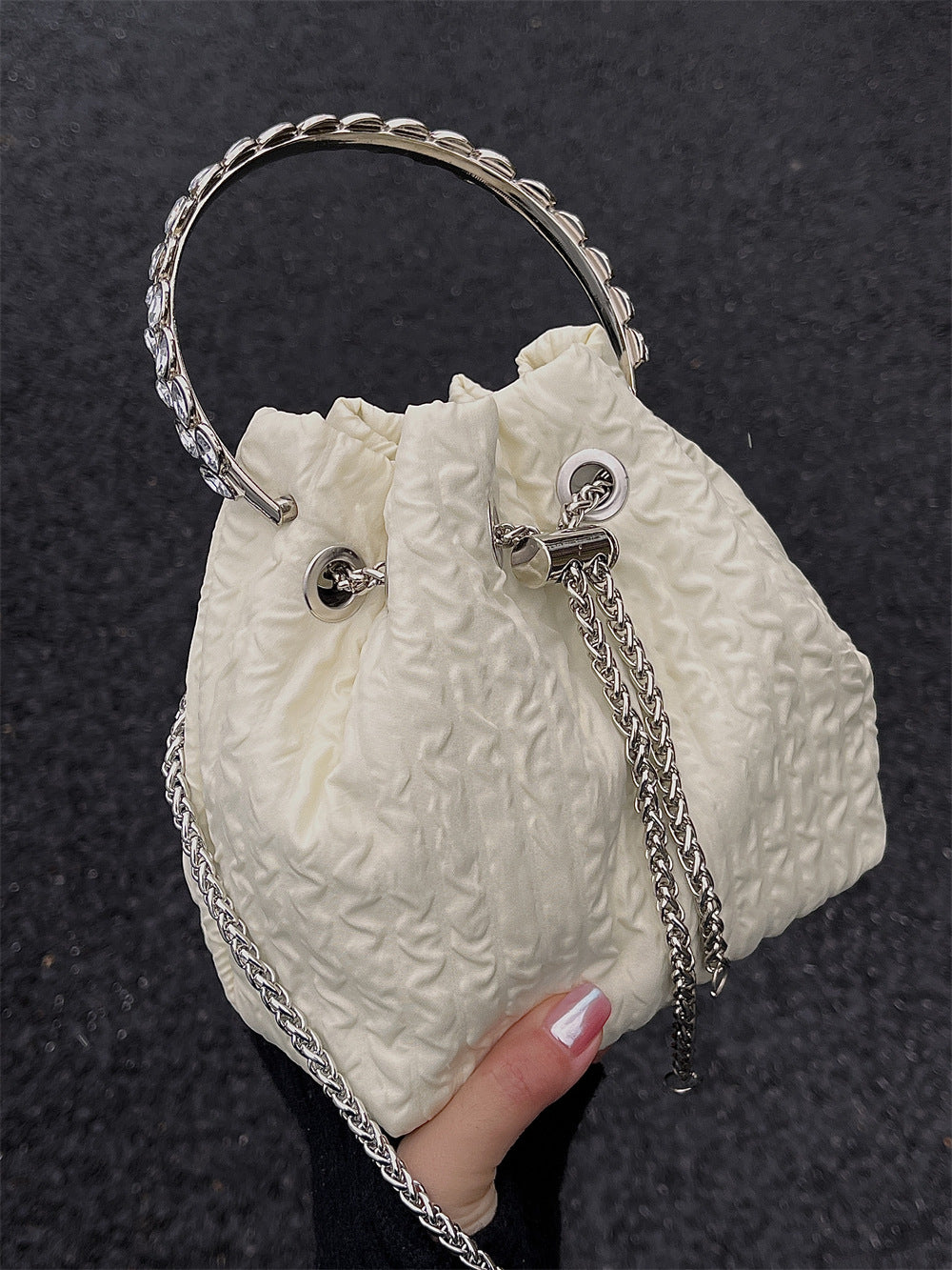 Rhinestone chain handbag women, fashion drawstring bucket bag evening clutch purse party Prom bag Party purse Prom bags clutches