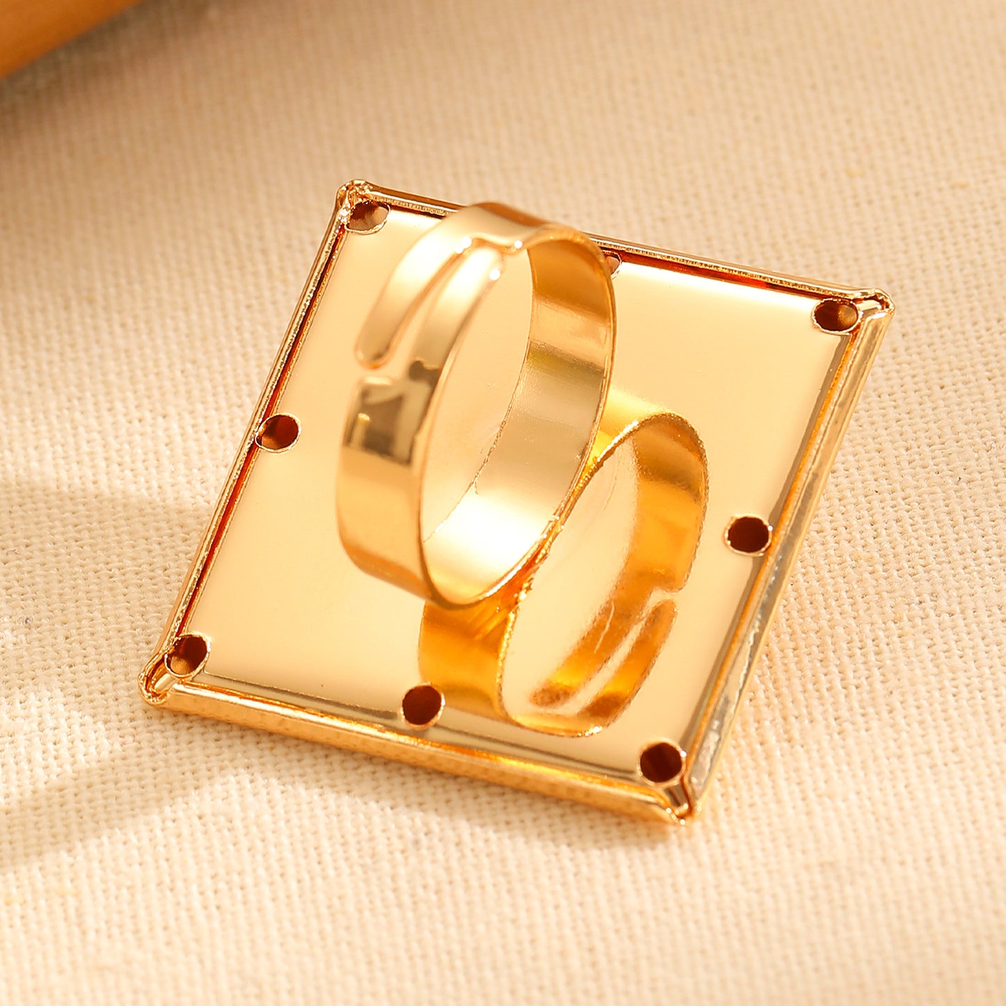 Fashion Exaggerated 3D Geometric Square Ring Creative Elegant High-End Index Finger Ring