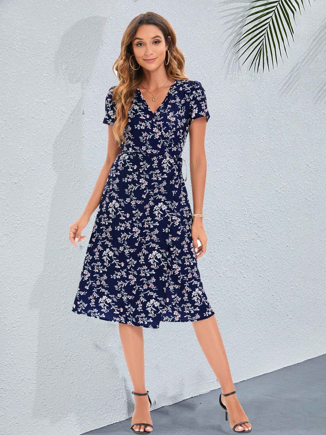 Vacation Wind ins Vintage Long Dress Small Floral Beach Summer Dress Women V Neck