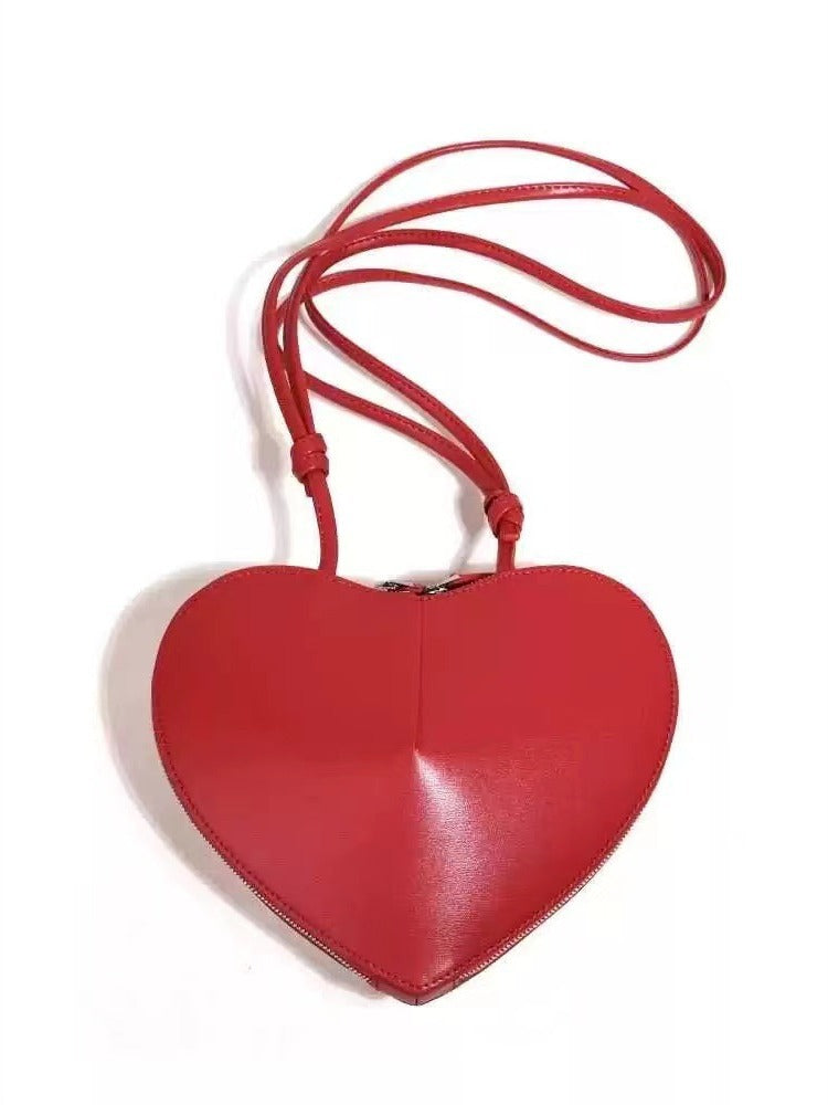 Mini love-shaped crossbody bag, bag women's casual fashion versatile shoulder crossbody bag, fashion stylish love women's bag red