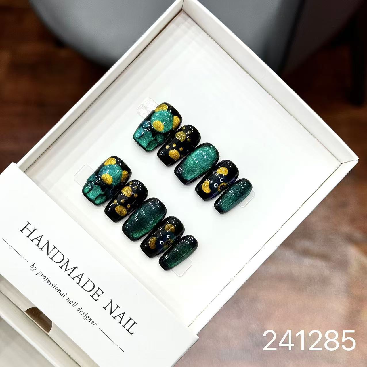 1028- Handmade press on nails fake nails removable