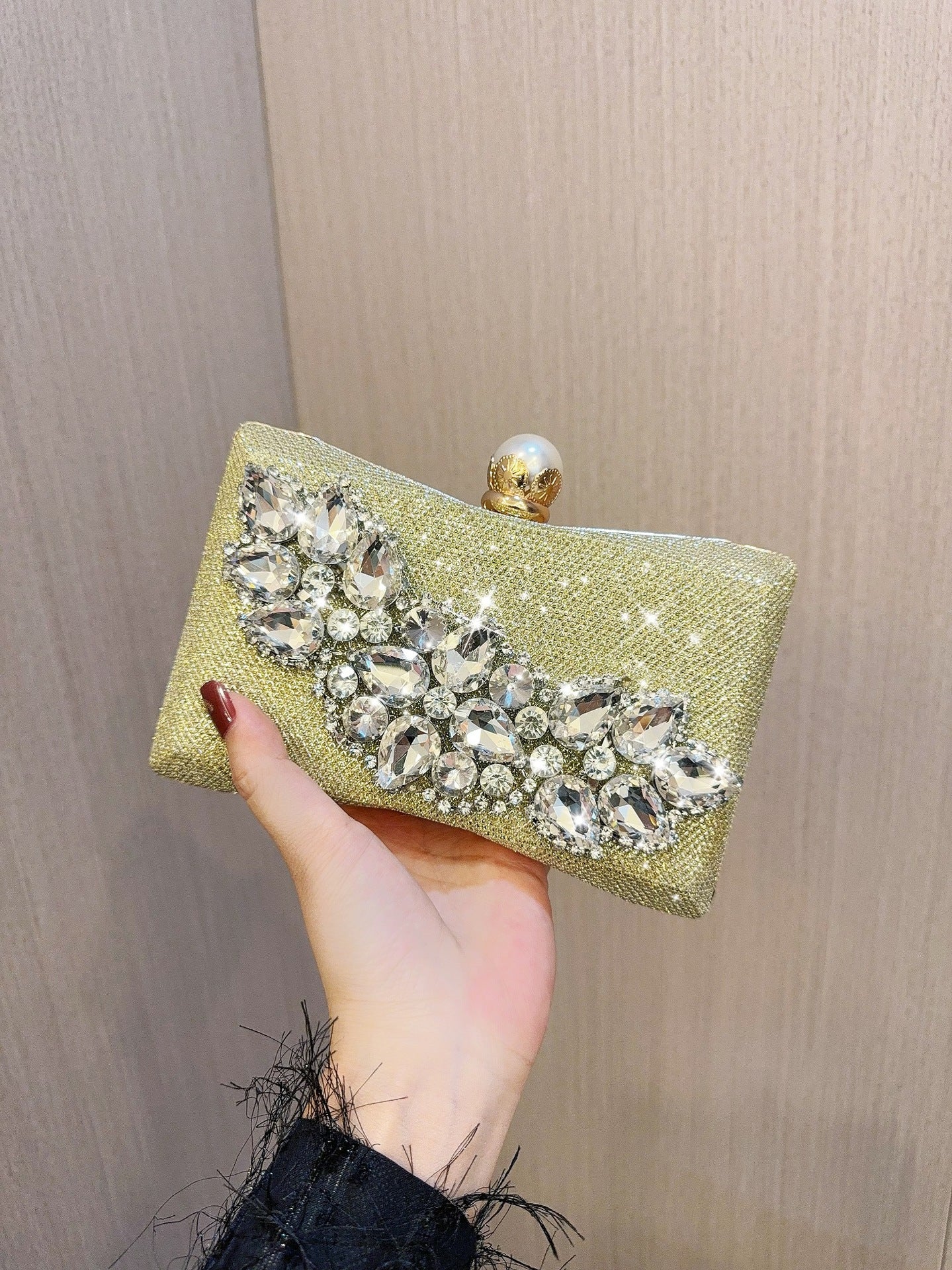 Bolso de mano con pedrería de cristal, ideal para bodas, cumpleaños, fiestas, eventos sociales y cenas.
