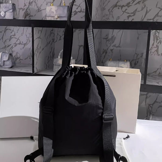 Mochila deportiva ultraligera e impermeable para mujer: mochila ligera ideal para viajes y elegante bolso de hombro. 