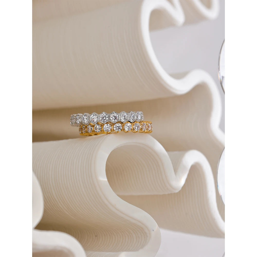 Exquisite White Cubic Zirconia Bling Stainless Steel Classic Thin Chic Ring Luxury Engagement Wedding Fashion Jewelry Gift