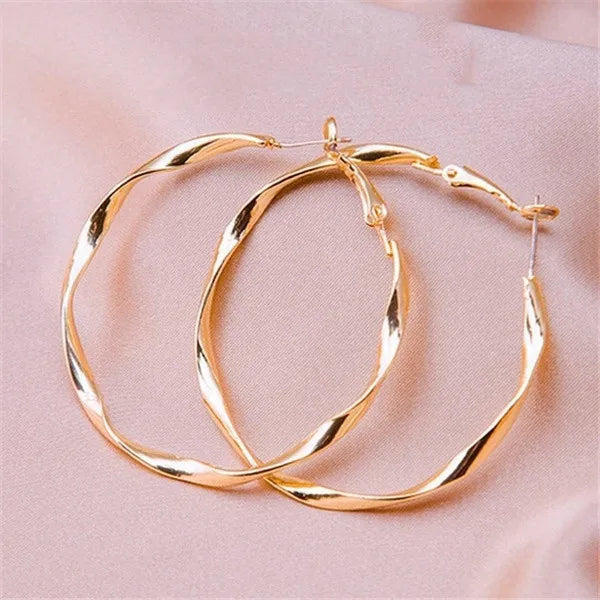 Vintage Metal Hand Engraved Butterfly Pattern Hoop Earrings Classic Women's Gold Plated Hook Drop Earrings
