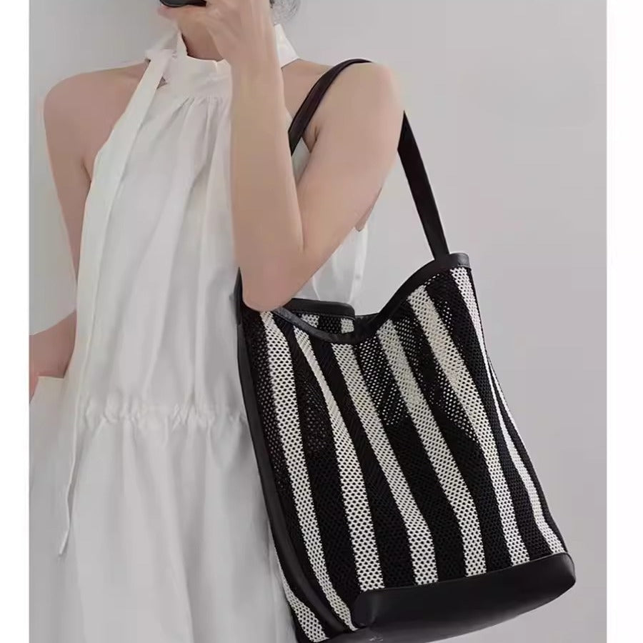 Elegante bolso de playa tipo cubo para mujer, ideal para el verano. Perfecto para vacaciones, para llevar al hombro o para el día a día. 