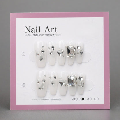 Uñas acrílicas de ataúd con diamantes de imitación blancos 