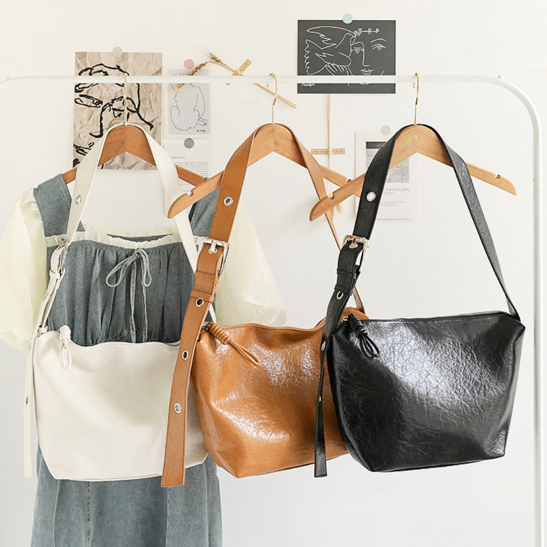 Bolso pequeño cuadrado de estilo retro informal para mujer – Bolso bandolera tipo hobo con correa ancha de PU de textura suave 